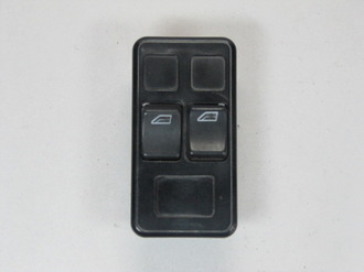 Блок кнопок стеклоподъемника правой двери Вольво ФШ Volvo FH12 3944083